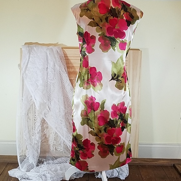 🌸🌱🌺 Floral Dress by Evan Piccone - Picture 4 of 6